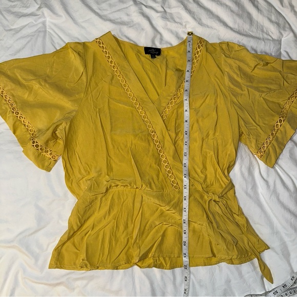 Milk & Honey | Faux Wrap V Neck Peplum Tie Waist Short Ruffle Sleeve Blouse - Picture 12 of 13